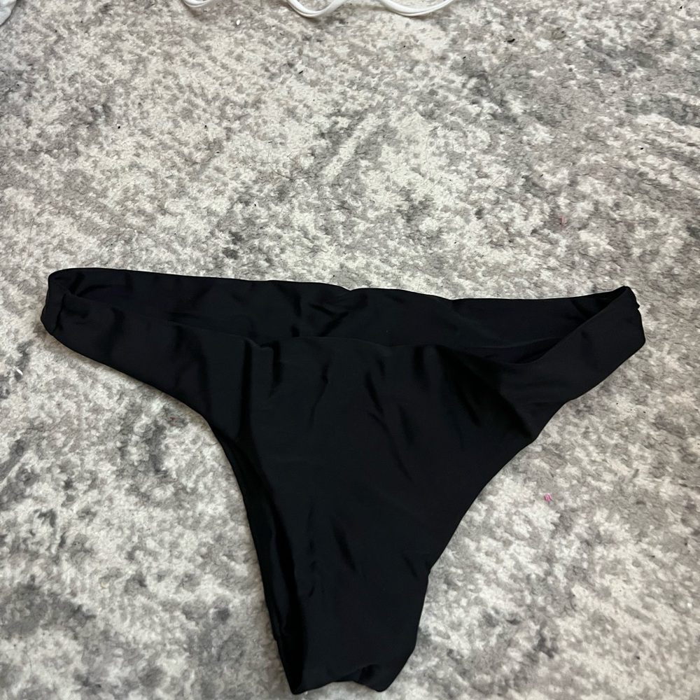 Assorted bikinis - Picture 6 of 6